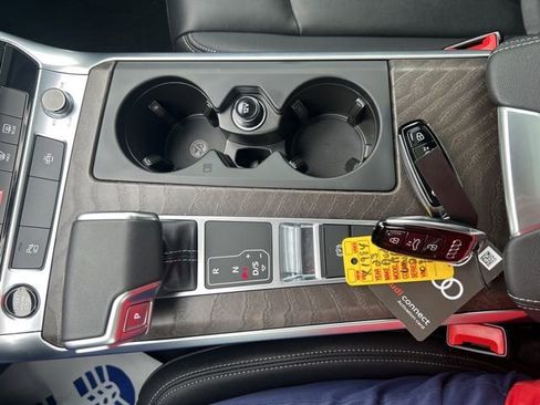 Used 2023 Audi A6 2.0T Premium w/ Convenience Package image 11