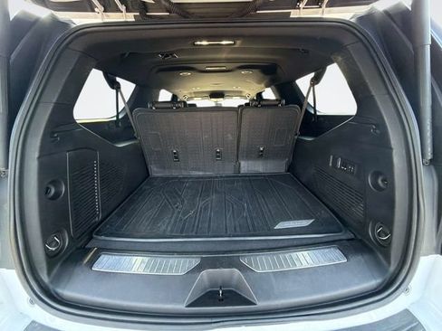 Used 2023 Chevrolet Suburban Premier RWD image 12