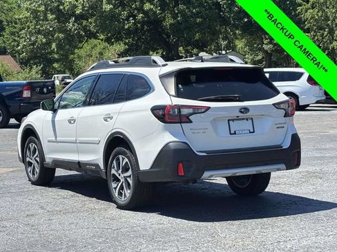 Used 2022 Subaru Outback Touring AWD/4WD image 2
