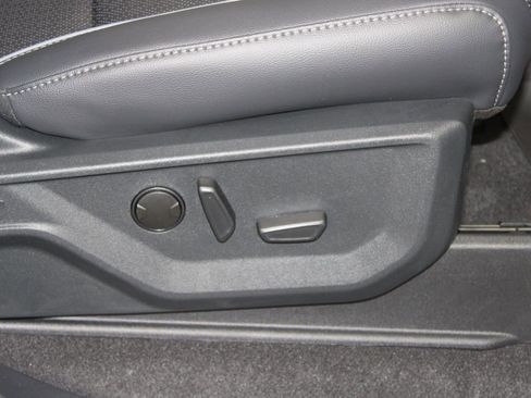 New 2026 Ford F150 Lariat w/ Equipment Group 501A Mid image 28