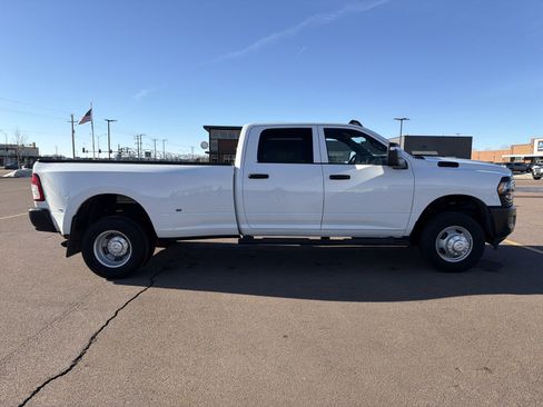 Used 2024 RAM 3500 Tradesman w/ Protection Group image 9