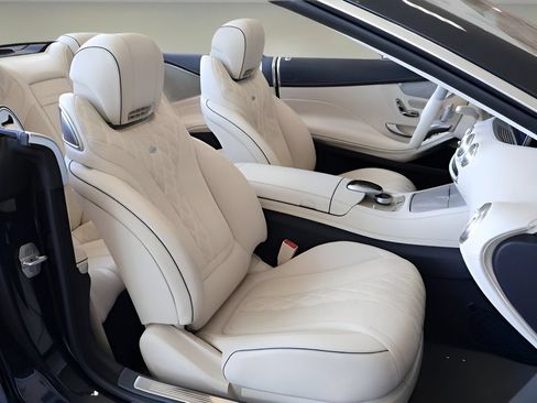 Used 2017 Mercedes-Benz S 550 Cabriolet image 18