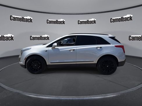 Used 2017 Cadillac XT5 Premium Luxury AWD/4WD image 4