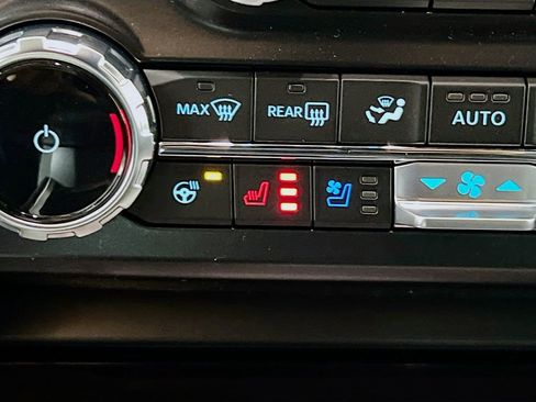 New 2026 Ford F350 Platinum w/ Tremor Off-Road Package image 24