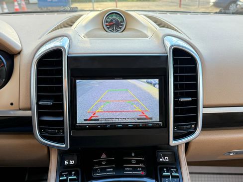 Used 2012 Porsche Cayenne AWD/4WD image 24