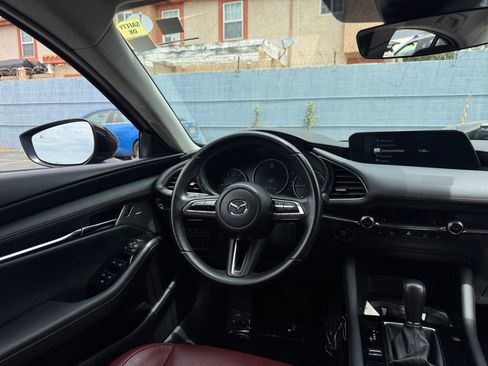 Used 2022 MAZDA MAZDA3 s FWD image 23