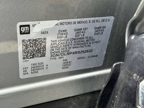 Certified 2024 Chevrolet Equinox EV LT FWD image 28