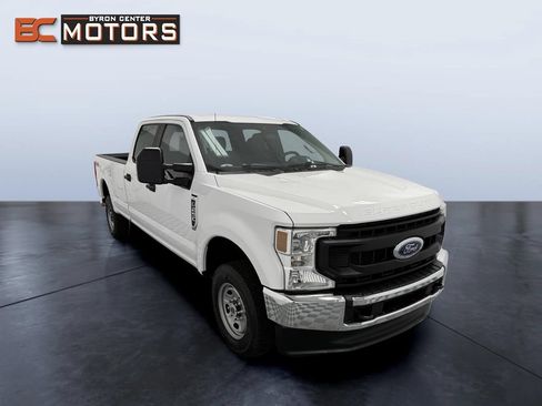 Used 2021 Ford F250 XL w/ Power Equipment Group AWD/4WD image 7