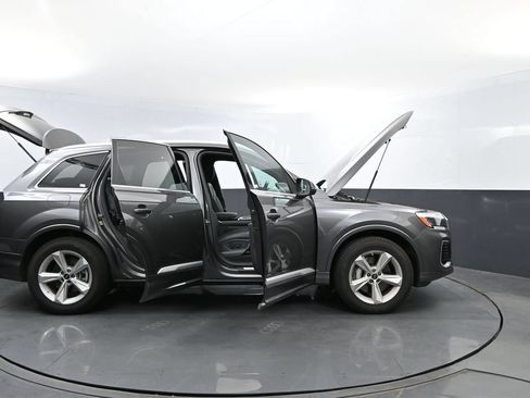 Used 2025 Audi Q7 2.0T Premium AWD/4WD image 30