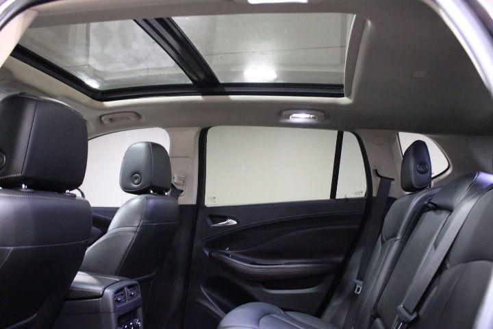 Used 2017 Buick Envision Essence FWD image 3