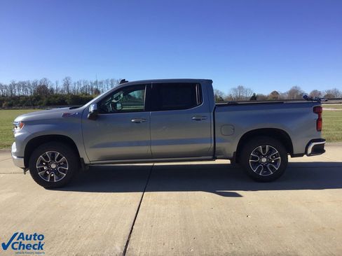 Used 2025 Chevrolet Silverado 1500 LT image 9