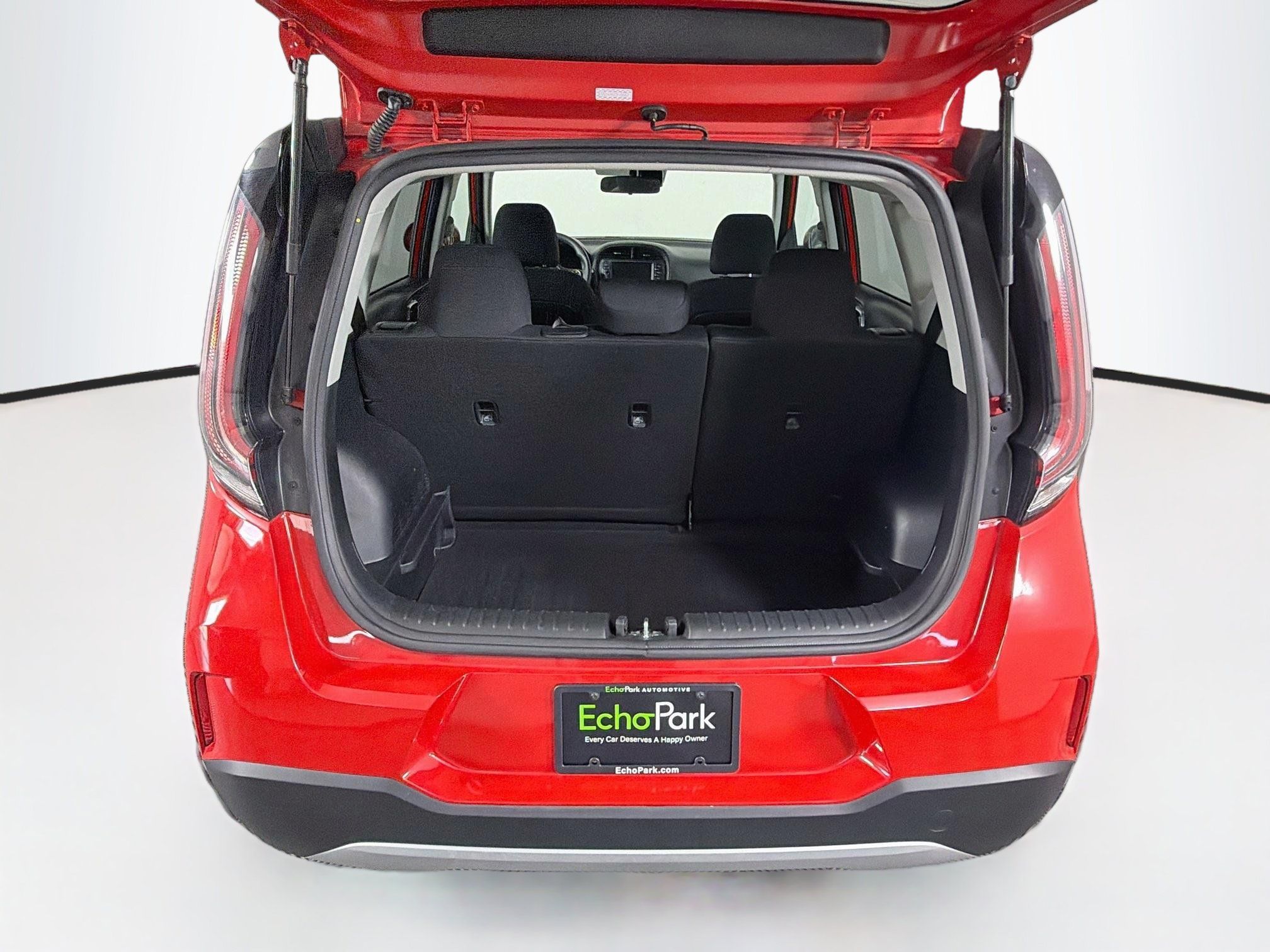 Used 2025 Kia Soul LX w/ LX Technology Package FWD image 29
