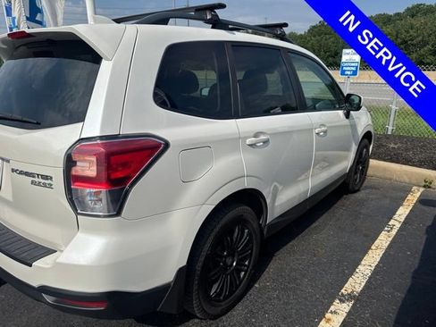 Used 2017 Subaru Forester 2.5i Premium w/ All-Weather Package AWD/4WD image 4