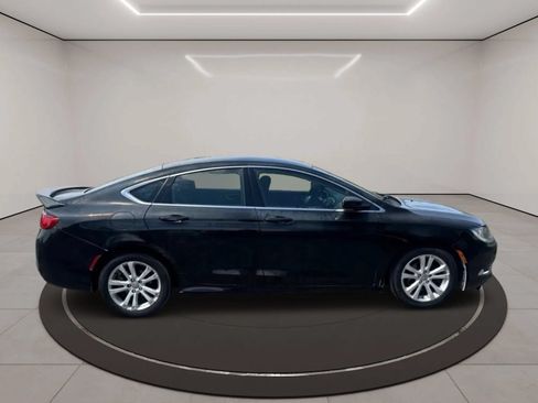 Used 2015 Chrysler 200 Limited FWD image 2
