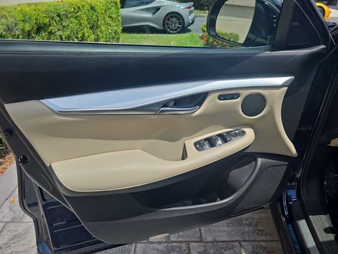 Used 2019 INFINITI QX50 Essential w/ Proactive Package FWD image 13