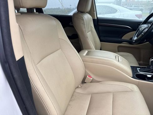 Used 2014 Toyota Highlander Limited Platinum AWD/4WD image 51