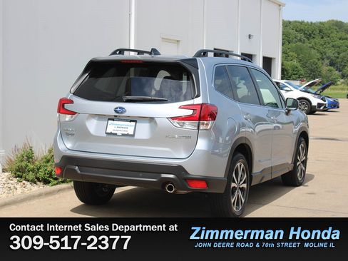 Used 2024 Subaru Forester Limited AWD/4WD image 2