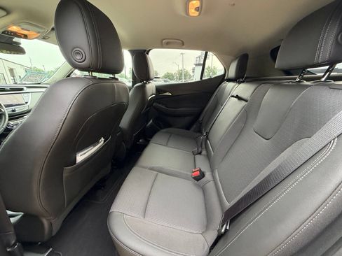Used 2023 Buick Encore GX Select FWD image 5