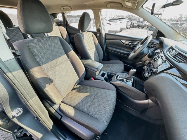 Used 2018 Nissan Rogue Sport SV AWD/4WD image 22