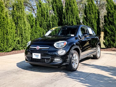 Used 2016 FIAT 500X Lounge image 5
