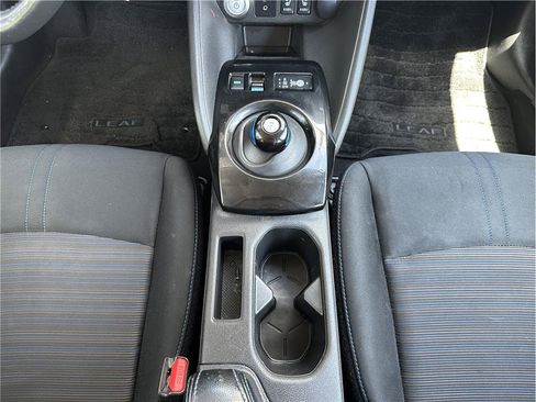 Used 2019 Nissan Leaf SV w/ SV All Weather Package FWD image 24