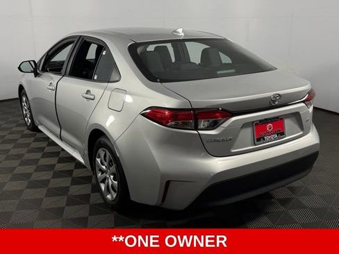 Used 2025 Toyota Corolla LE image 6