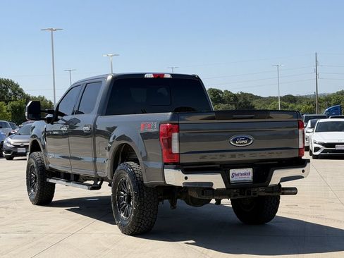 Used 2018 Ford F250 Lariat w/ Lariat Ultimate Package AWD/4WD image 4