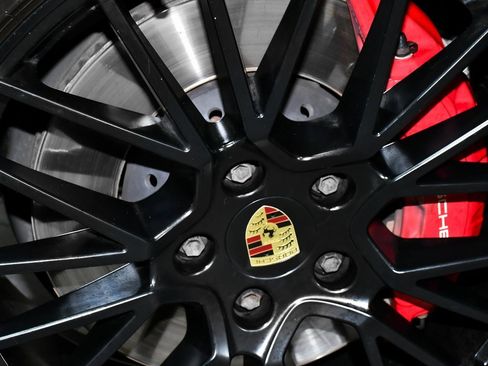 Used 2023 Porsche Cayenne GTS image 97