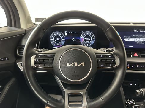 Used 2024 Kia Sportage SX AWD/4WD image 12