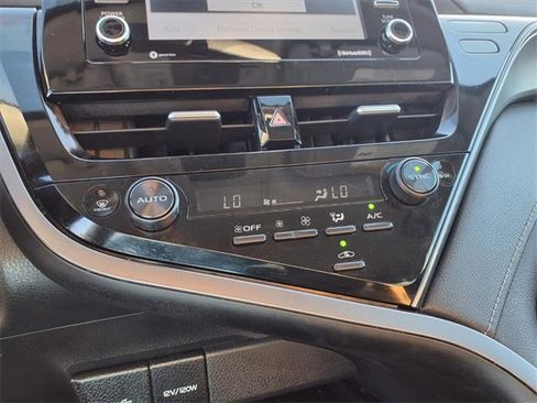 Used 2023 Toyota Camry SE image 61