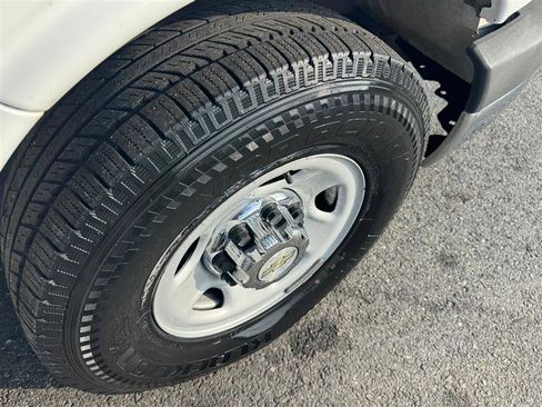 Used 2015 Chevrolet Express 3500 LT w/ LT Preferred Equipment Group image 30