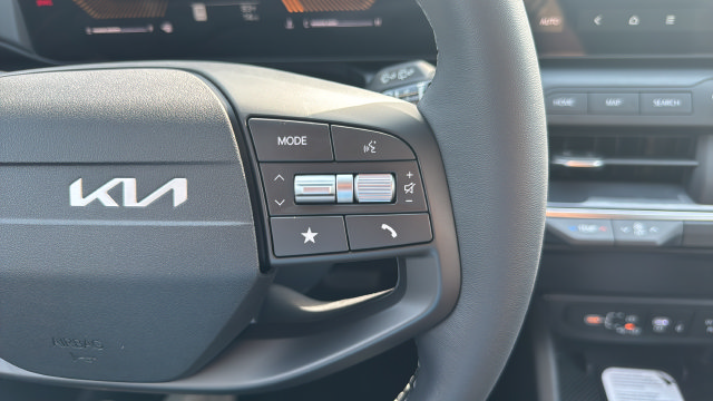 New 2026 Kia K4 EX FWD image 31