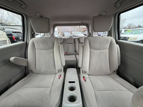 Used 2015 Nissan Quest SV image 16