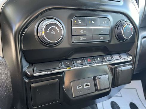 Used 2021 Chevrolet Silverado 1500 Custom w/ Safety Confidence Package image 16