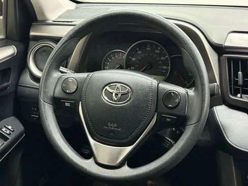 Used 2016 Toyota RAV4 LE image 30