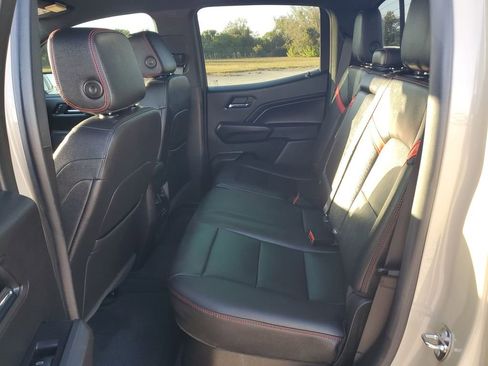 Used 2023 Chevrolet Colorado Z71 w/ Z71 Convenience Package 2 image 23