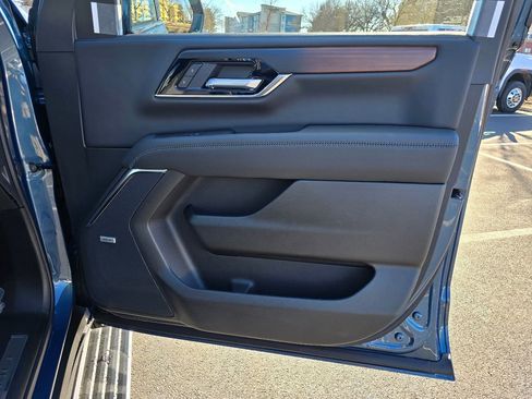 New 2026 GMC Yukon XL Denali w/ Sun & Power Step Package image 35