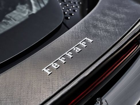 Used 2022 Ferrari SF90 Spider AWD/4WD image 13