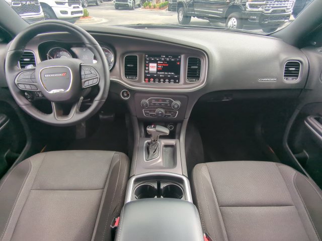 Used 2022 Dodge Charger SXT AWD/4WD image 14