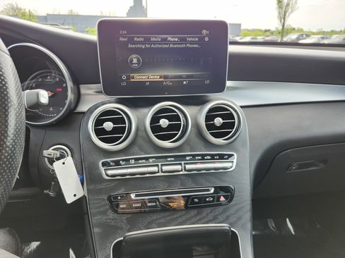 Used 2018 Mercedes-Benz GLC 300 4MATIC w/ Multimedia Package image 33