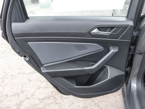 New 2026 Volkswagen Jetta SE FWD image 31