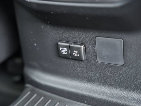 New 2026 Toyota Tundra Limited AWD/4WD image 32