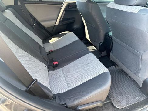 Used 2014 Toyota RAV4 LE image 6