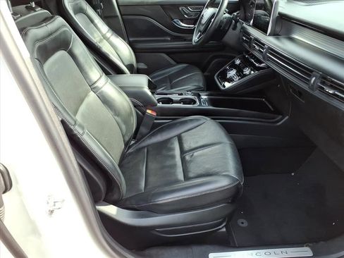 Certified 2022 Lincoln Corsair AWD w/ Premium Package image 8