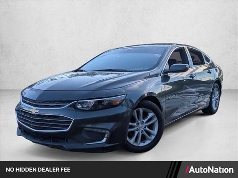Used 2018 Chevrolet Malibu LT FWD image 1