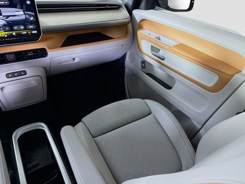 New 2025 Volkswagen ID. Buzz 1st Edition image 26