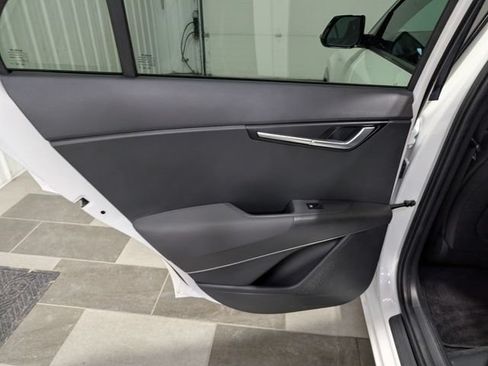 Used 2024 Kia Niro Wind FWD image 8