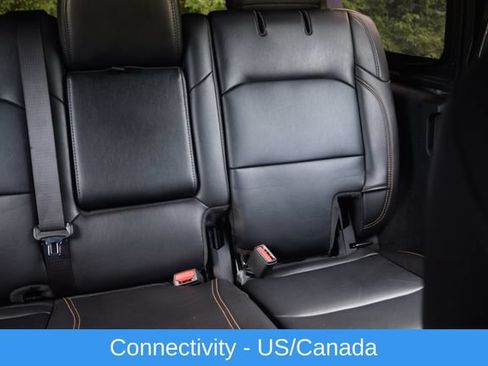 Used 2024 Jeep Wrangler Unlimited Sahara w/ Technology Group AWD/4WD image 17