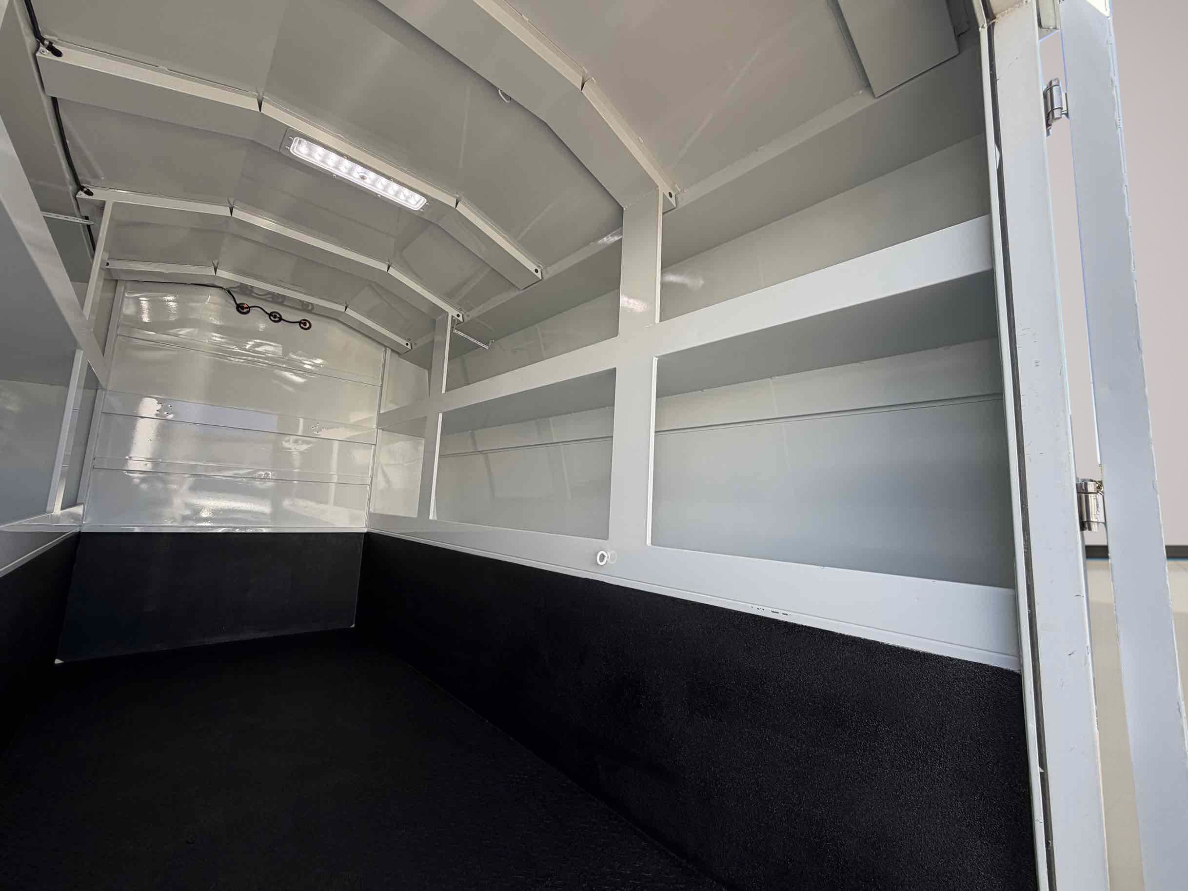 Used 2019 Ford Transit 350 138 DRW w/ Premium Package RWD image 11