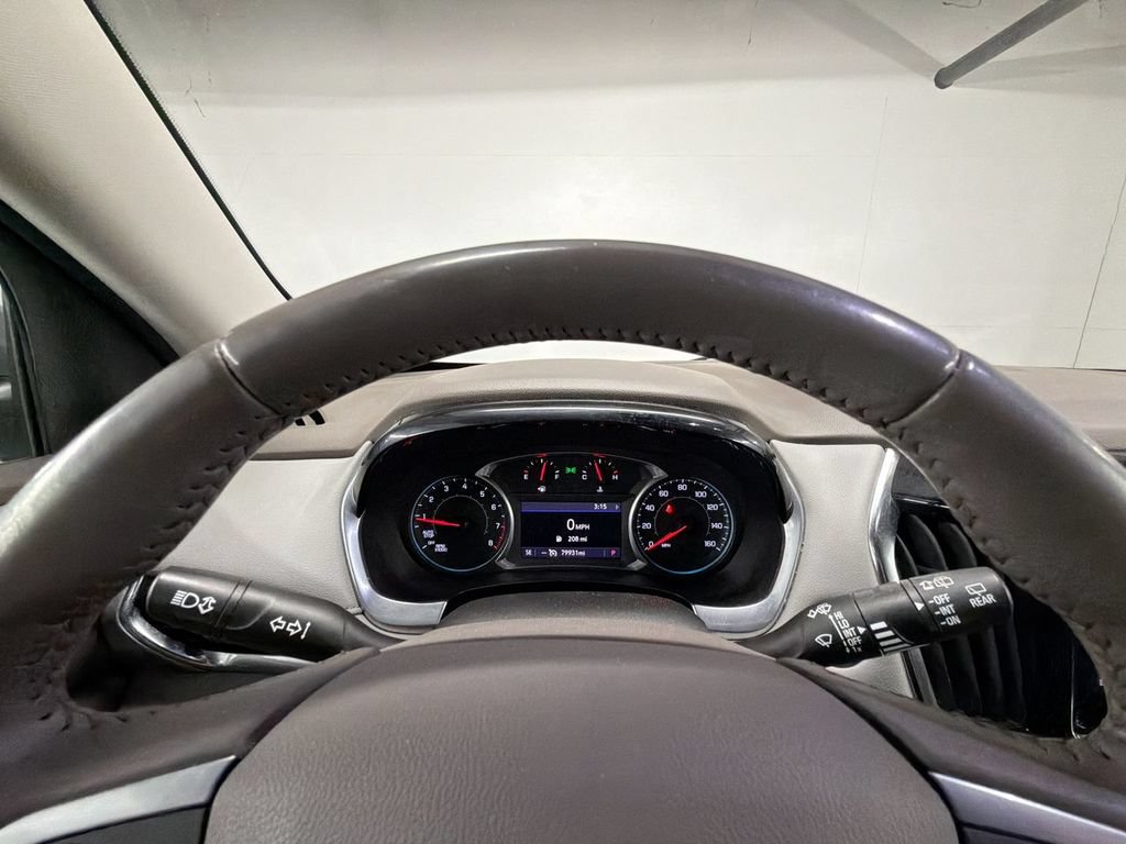 Used 2021 Chevrolet Traverse LT FWD image 11